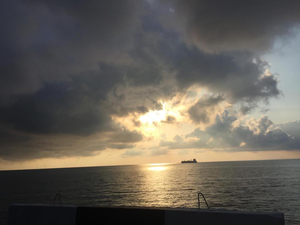 Rozmarin Нouse Makhinjauri Ξενοδοχείο Μπατούμι Εξωτερικό φωτογραφία